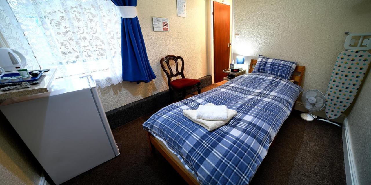 Lynmoore Guest House Μπλάκπουλ Εξωτερικό φωτογραφία