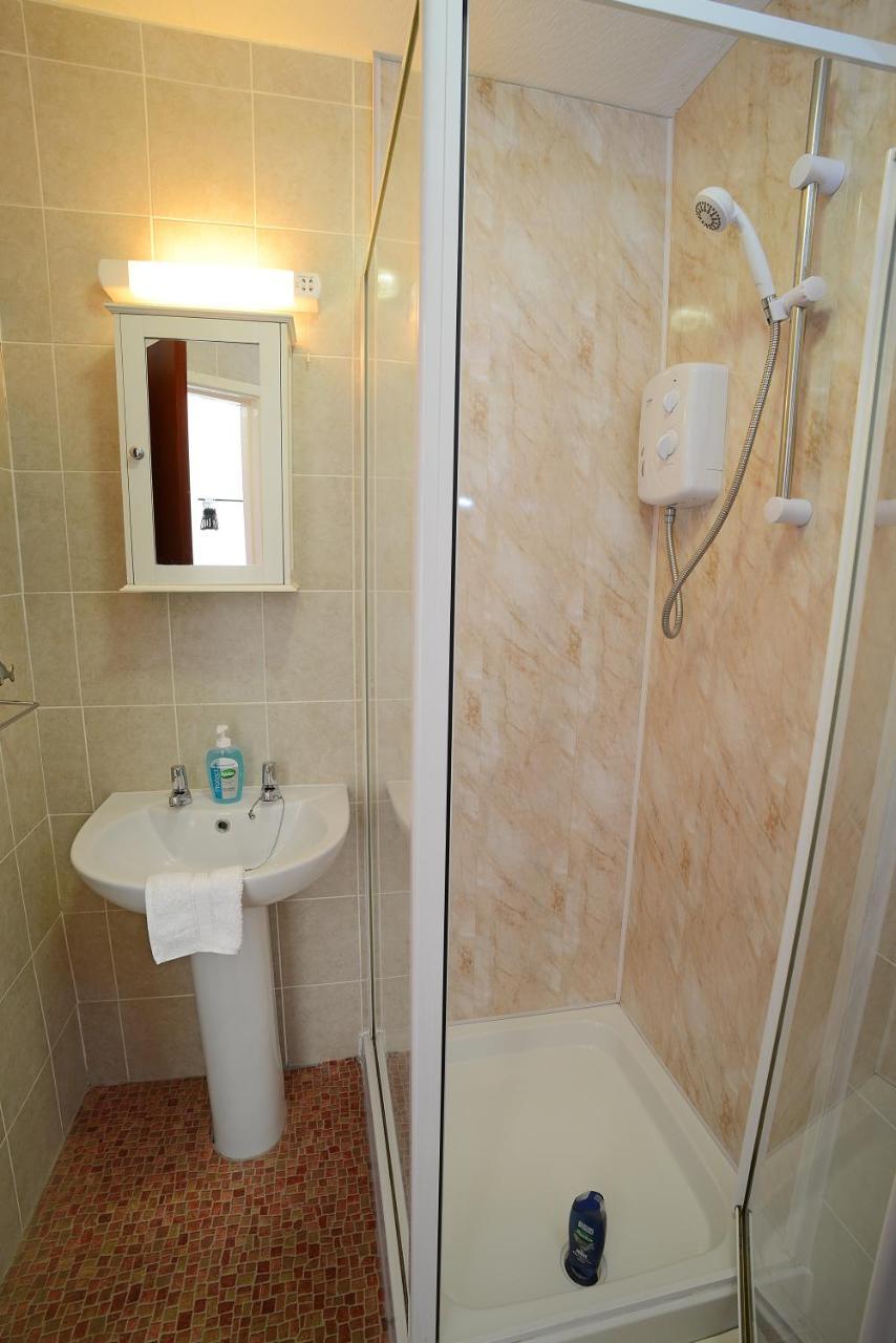 Lynmoore Guest House Μπλάκπουλ Εξωτερικό φωτογραφία