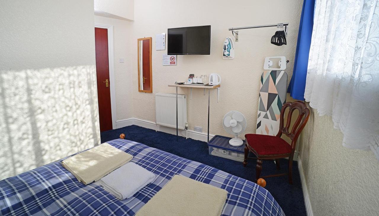 Lynmoore Guest House Μπλάκπουλ Εξωτερικό φωτογραφία