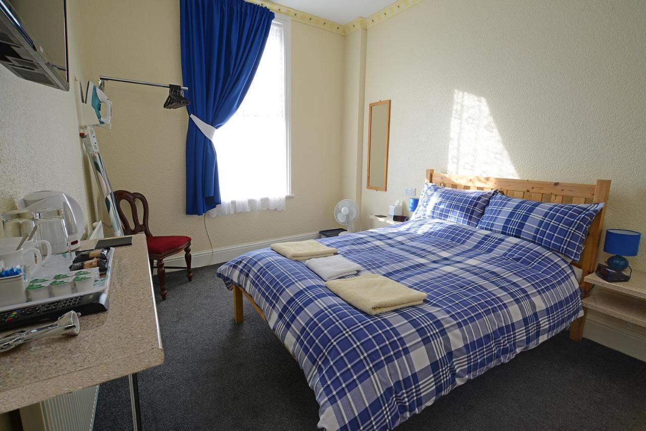 Lynmoore Guest House Μπλάκπουλ Εξωτερικό φωτογραφία